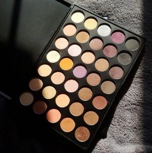 Morphe palette